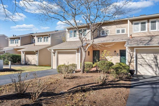 287 Waterside DR, Moneta, VA 24121