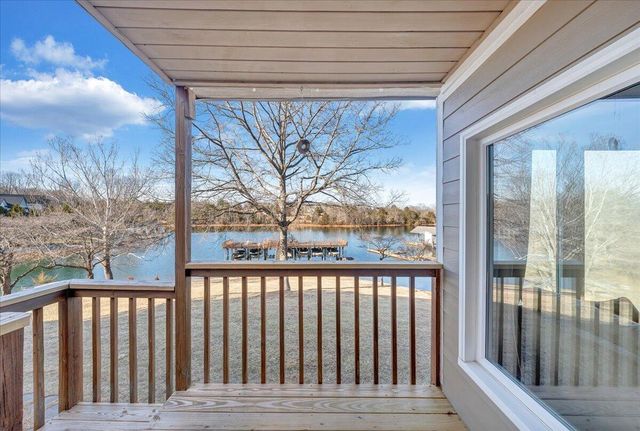 287 Waterside DR, Moneta, VA 24121