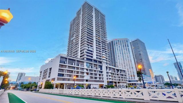 555 NE 15th St 17E, Miami, FL 33132