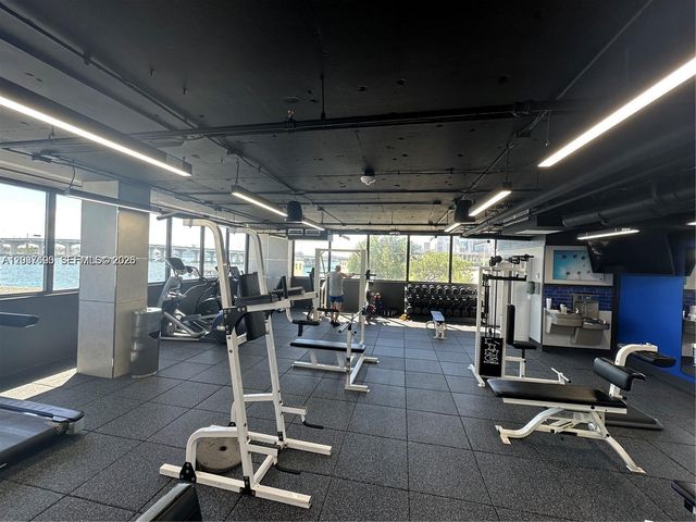 555 NE 15th St 17E, Miami, FL 33132