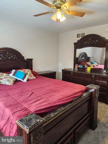 811 S GLENWOOD ST, Allentown, PA 18103