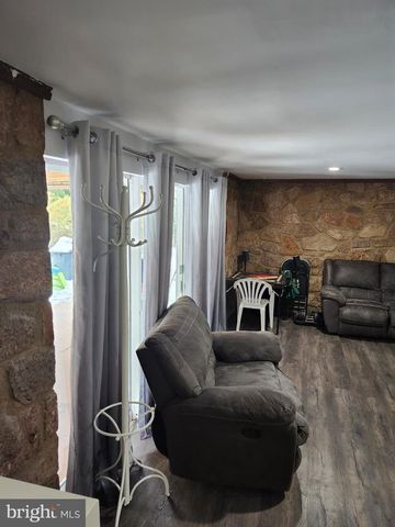 811 S GLENWOOD ST, Allentown, PA 18103