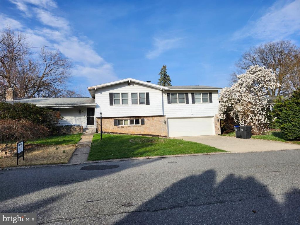 811 S GLENWOOD ST, Allentown, PA 18103