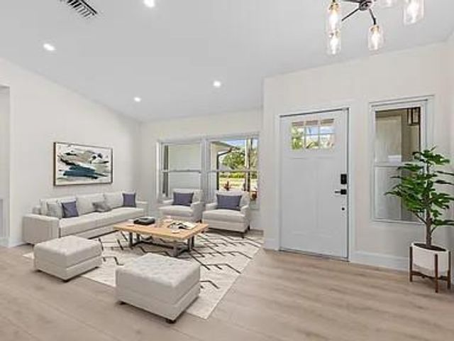 280 Sulky Way, Wellington, FL 33414