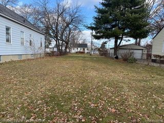 16241 EVERGREEN Avenue, Eastpointe, MI 48021