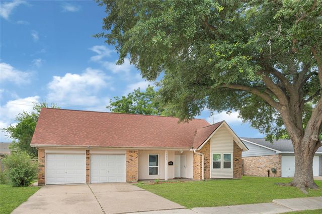 10507 Kirkhall Drive, Houston, TX 77089
