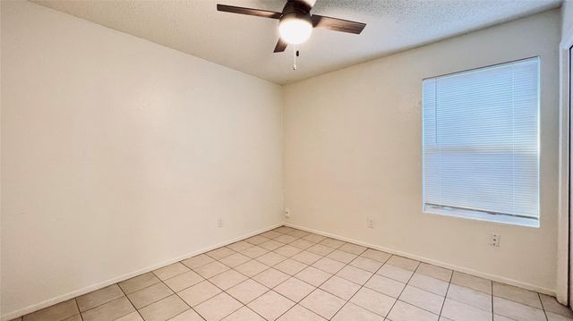 8901 Pineridge DR B, Austin, TX 78729