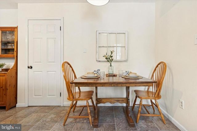 3083 MAIN ST, Green Lane, PA 18054