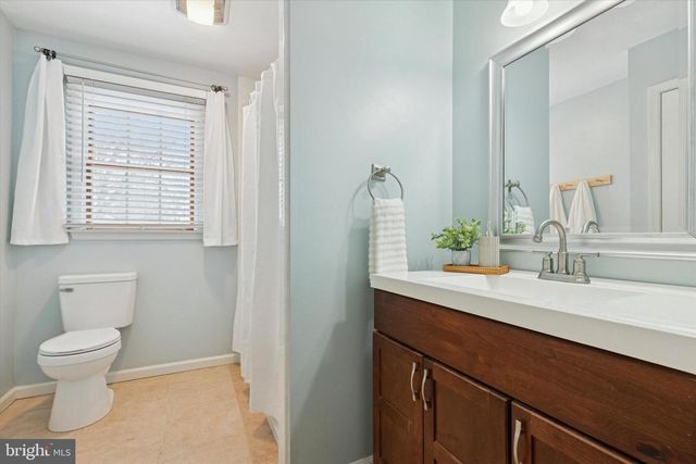 3083 MAIN ST, Green Lane, PA 18054