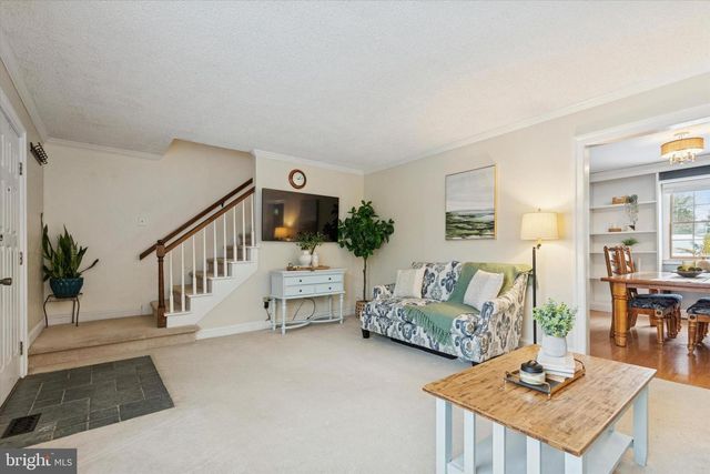 3083 MAIN ST, Green Lane, PA 18054