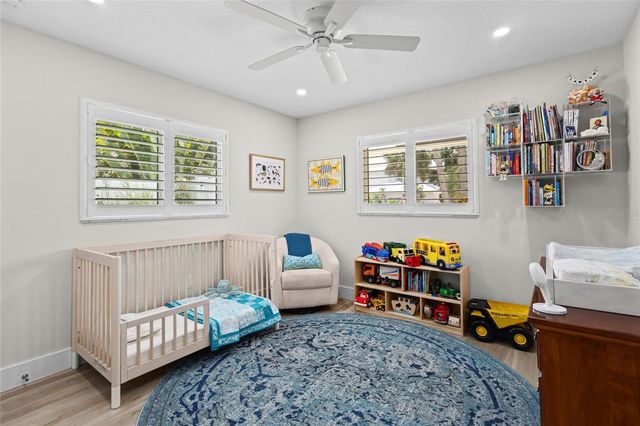 801 EDGEMERE LANE, Sarasota, FL 34242