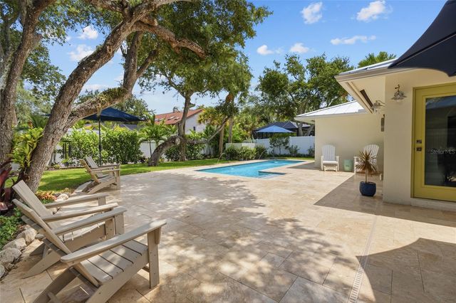 801 EDGEMERE LANE, Sarasota, FL 34242