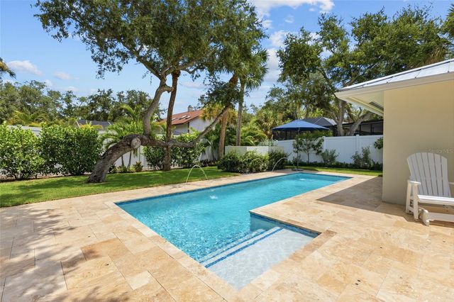 801 EDGEMERE LANE, Sarasota, FL 34242
