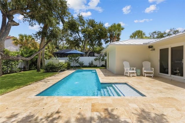 801 EDGEMERE LANE, Sarasota, FL 34242