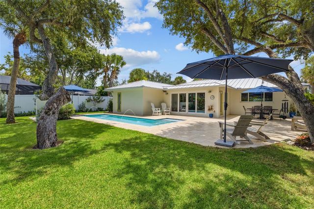 801 EDGEMERE LANE, Sarasota, FL 34242