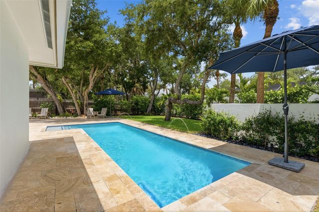 801 EDGEMERE LANE, Sarasota, FL 34242