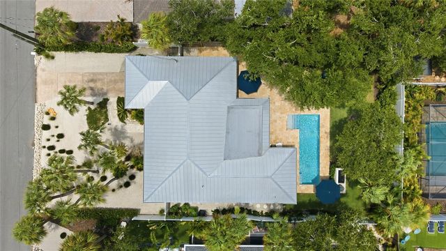 801 EDGEMERE LANE, Sarasota, FL 34242