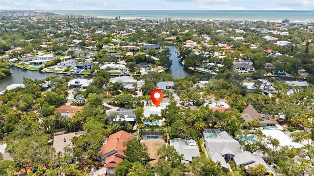 801 EDGEMERE LANE, Sarasota, FL 34242