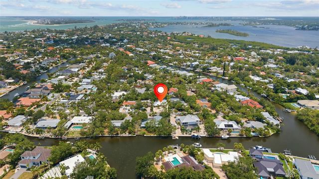 801 EDGEMERE LANE, Sarasota, FL 34242