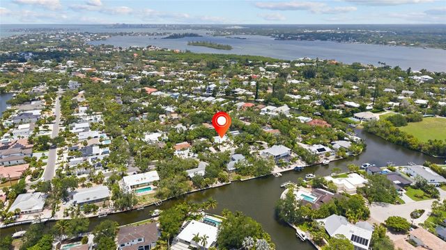 801 EDGEMERE LANE, Sarasota, FL 34242