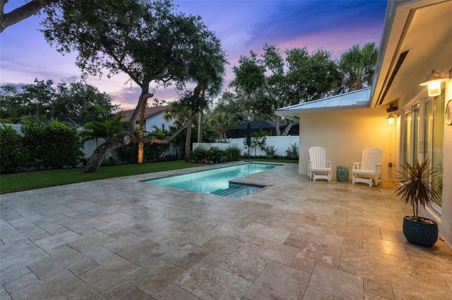 801 EDGEMERE LANE, Sarasota, FL 34242