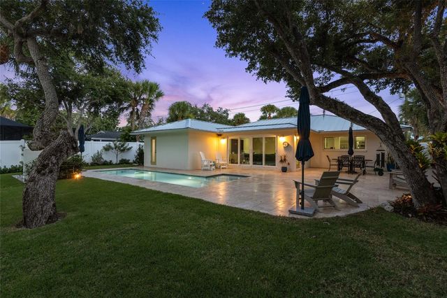 801 EDGEMERE LANE, Sarasota, FL 34242