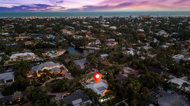 801 EDGEMERE LANE, Sarasota, FL 34242