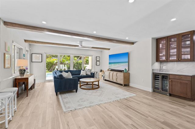 801 EDGEMERE LANE, Sarasota, FL 34242