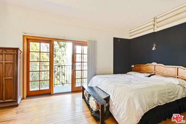 3242 Dos Palos Drive, Los Angeles, CA 90068