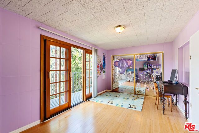 3242 Dos Palos Drive, Los Angeles, CA 90068