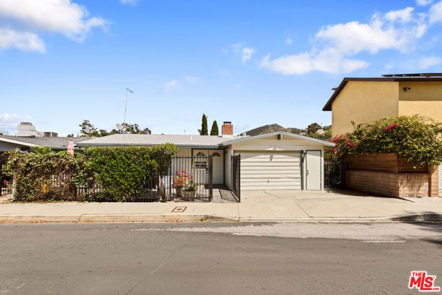 3242 Dos Palos Drive, Los Angeles, CA 90068