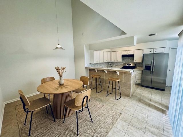 5810 Twisted Pine Court C, Houston, TX 77039