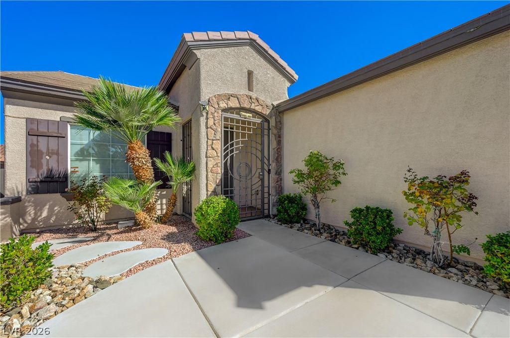 2094 Sawtooth Mountain Drive, Henderson, NV 89044 — photo 3