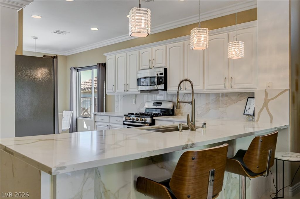 2094 Sawtooth Mountain Drive, Henderson, NV 89044 — photo 4