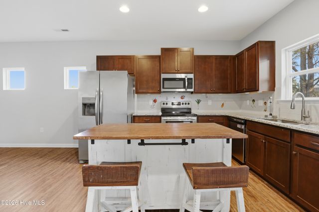 104 Timberline Oak Drive, Goldsboro, NC 27534