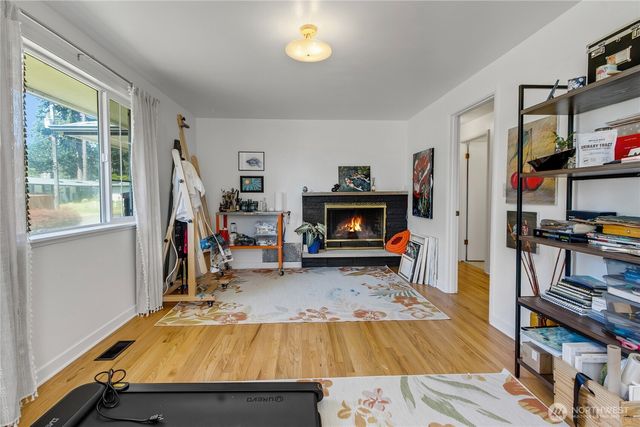 7913 Westshore Dr Drive SW, Lakewood, WA 98498