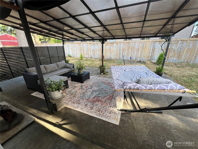 7913 Westshore Dr Drive SW, Lakewood, WA 98498