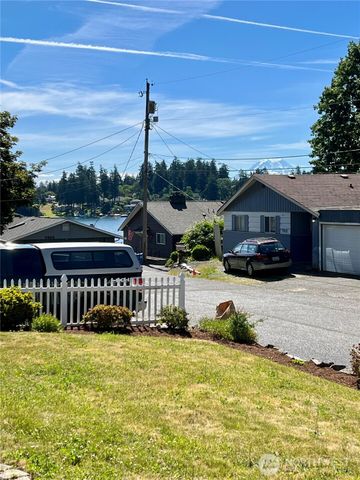 7913 Westshore Dr Drive SW, Lakewood, WA 98498