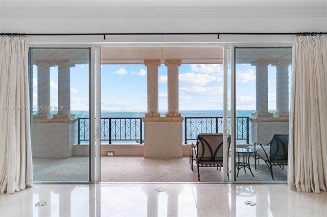 7600 N Fisher Island Drive 7662, Miami Beach, FL 33109