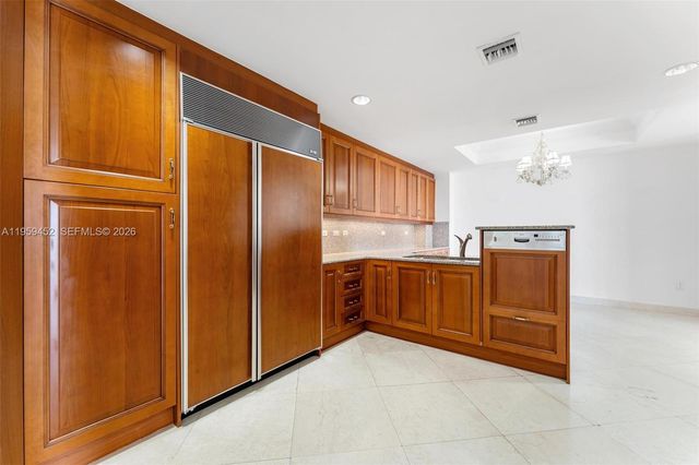 7600 N Fisher Island Drive 7662, Miami Beach, FL 33109
