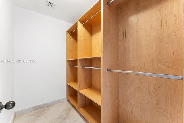 7600 N Fisher Island Drive 7662, Miami Beach, FL 33109