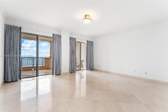 7600 N Fisher Island Drive 7662, Miami Beach, FL 33109