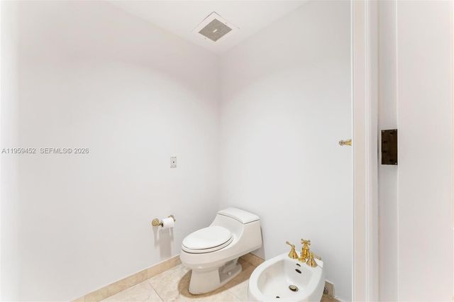 7600 N Fisher Island Drive 7662, Miami Beach, FL 33109