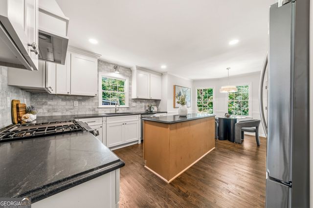 3627 Stonehenge Way NE, Marietta, GA 30066