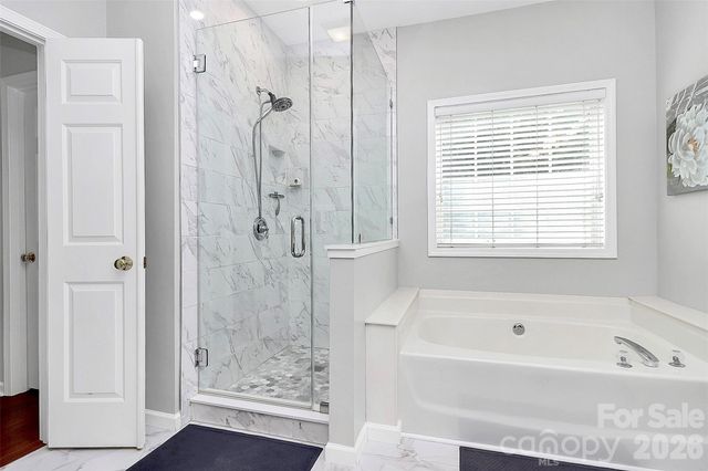 11816 Pheasant Lane, Charlotte, NC 28277