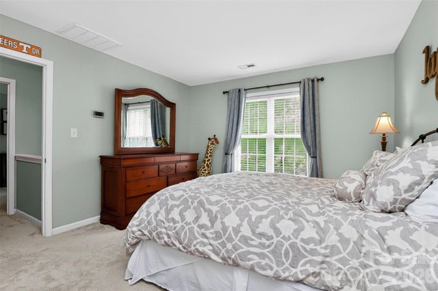 11816 Pheasant Lane, Charlotte, NC 28277