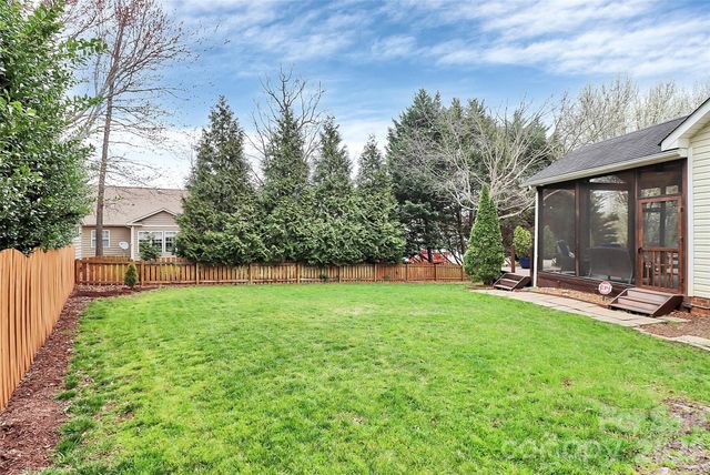 11816 Pheasant Lane, Charlotte, NC 28277