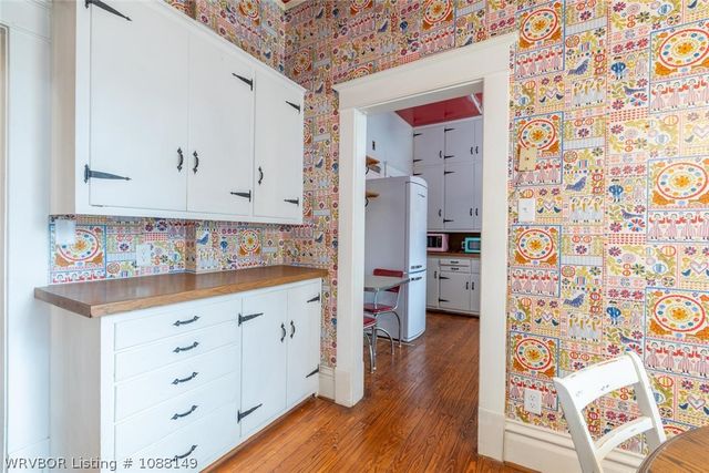 2001 Hendricks Boulevard, Fort Smith, AR 72903