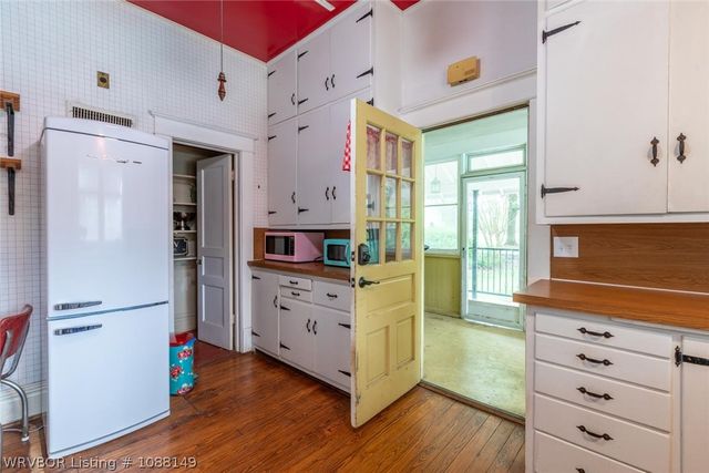 2001 Hendricks Boulevard, Fort Smith, AR 72903