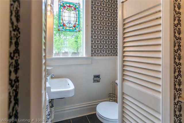 2001 Hendricks Boulevard, Fort Smith, AR 72903